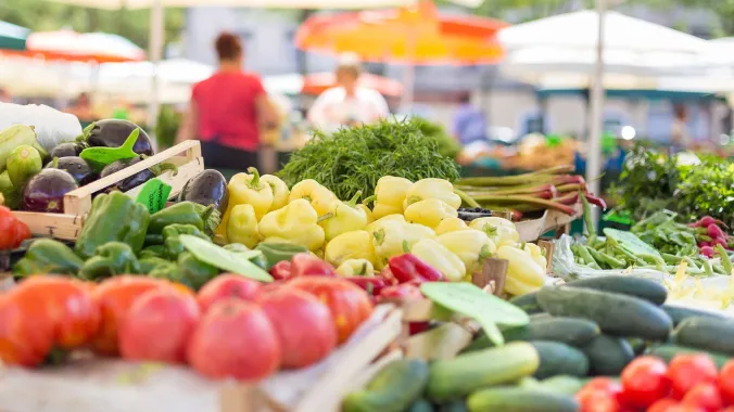 vegetables at farmers market