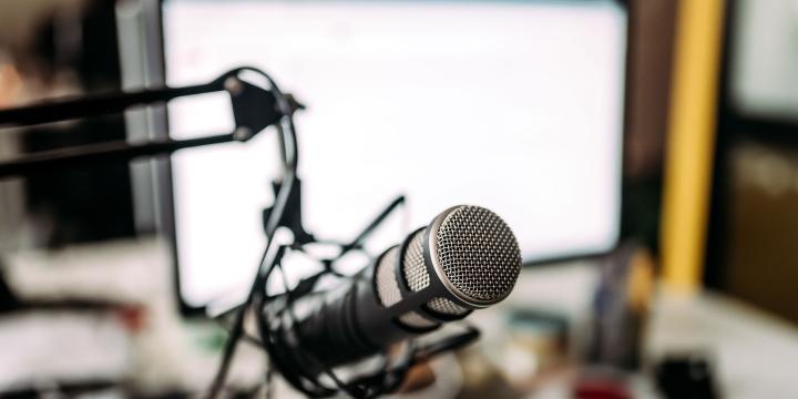 podcast microphone in studio