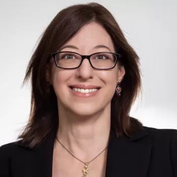 
Jennifer Raitt