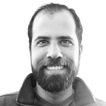 
Nader Afzalan